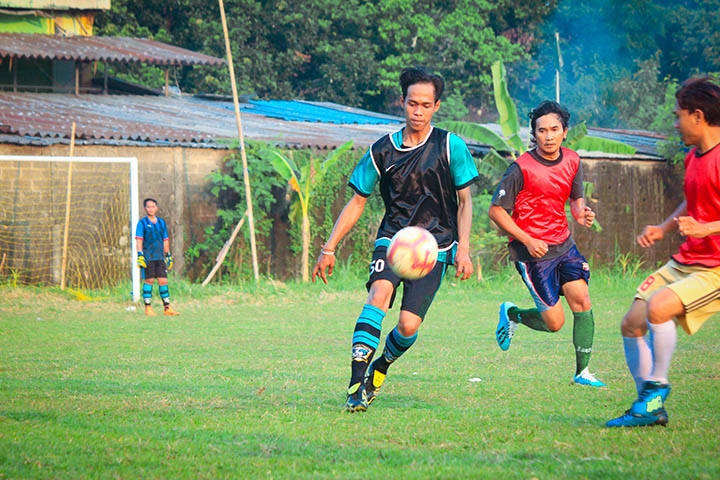 Jasa Foto Sport Terpercaya. Gapuci FC Club Sepak Bola Asal Ciracas Jakarta, Berdiri sejak tahun 1994, Tempat Sewa Lapangan Bola di Ciracas Jakarta Timur. Sewa Lapangan