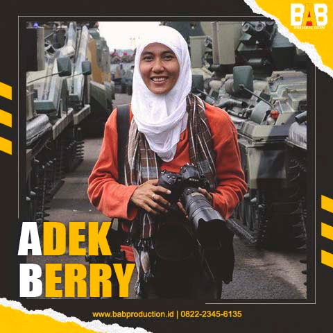 ADEK BERRY - 11 Fotografer Senior Indonesia